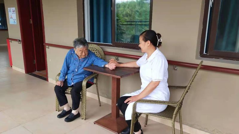 老年助餐保温箱：守护每一餐的温度与营养**