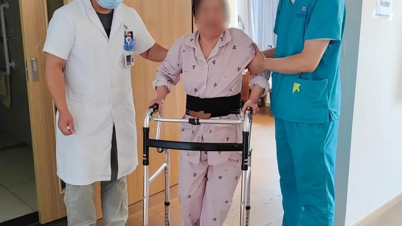 老年康复护理加盟政策解析：了解政策，明智选择**