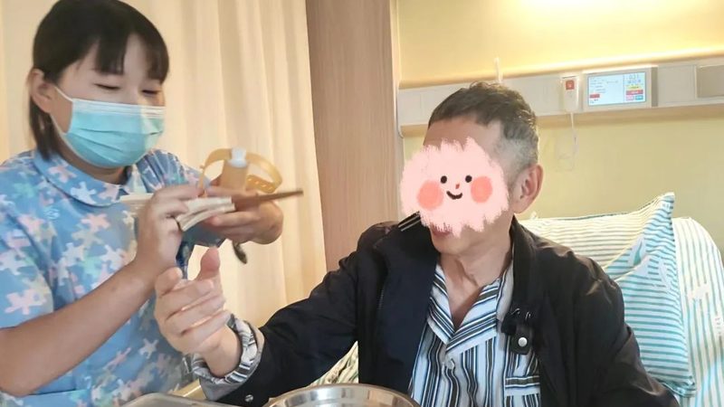 小型养老院护理员招聘：关键素质与能力解析**